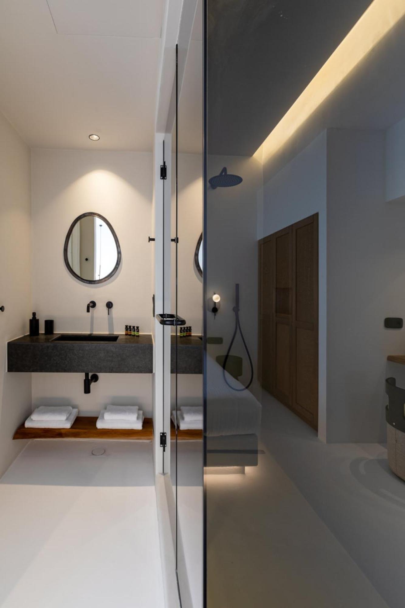 Black With Cave Heated Pool Mykonos Town