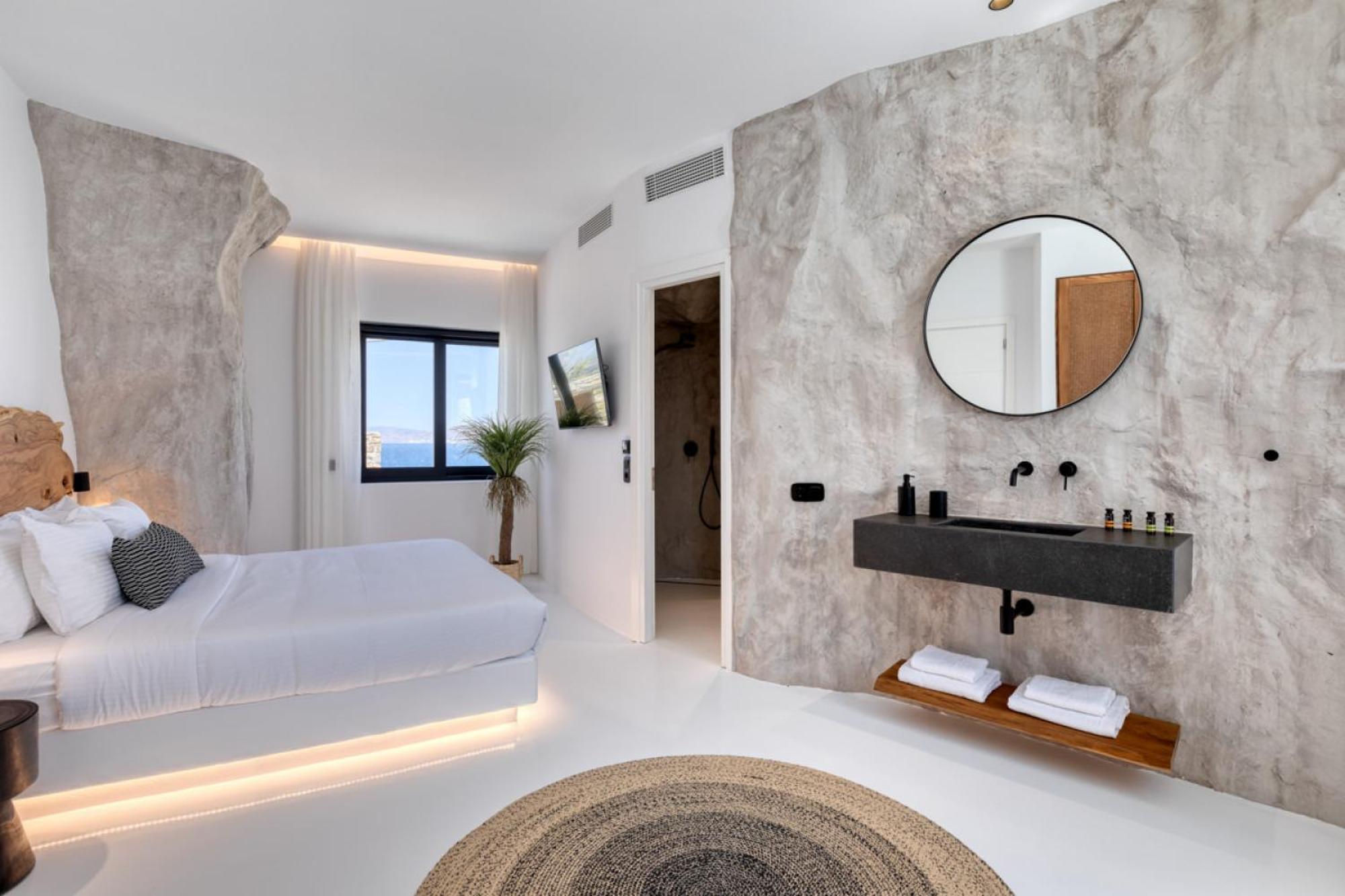 Black With Cave Heated Pool Villa *