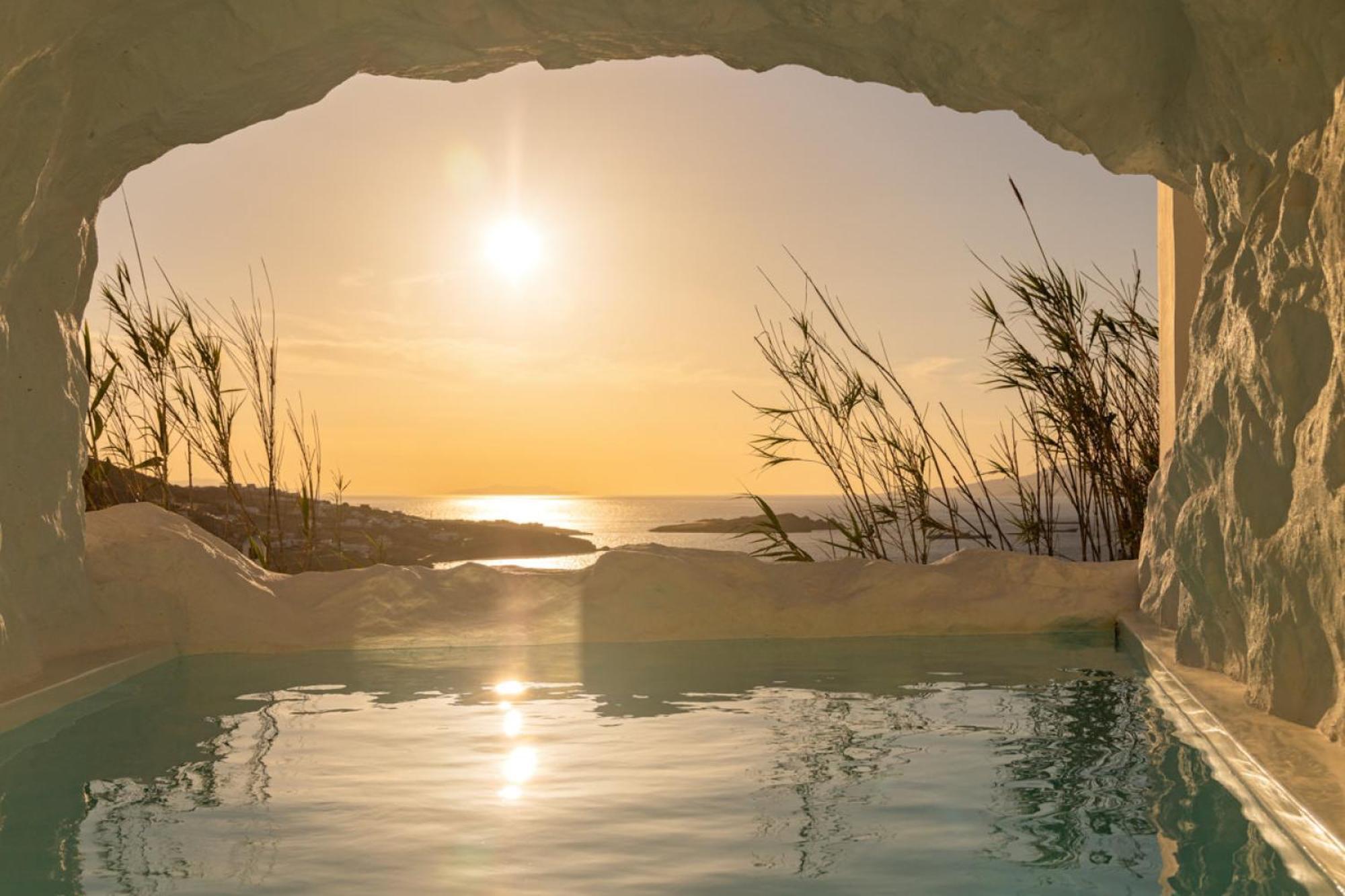 Black With Cave Heated Pool * Mykonos Town