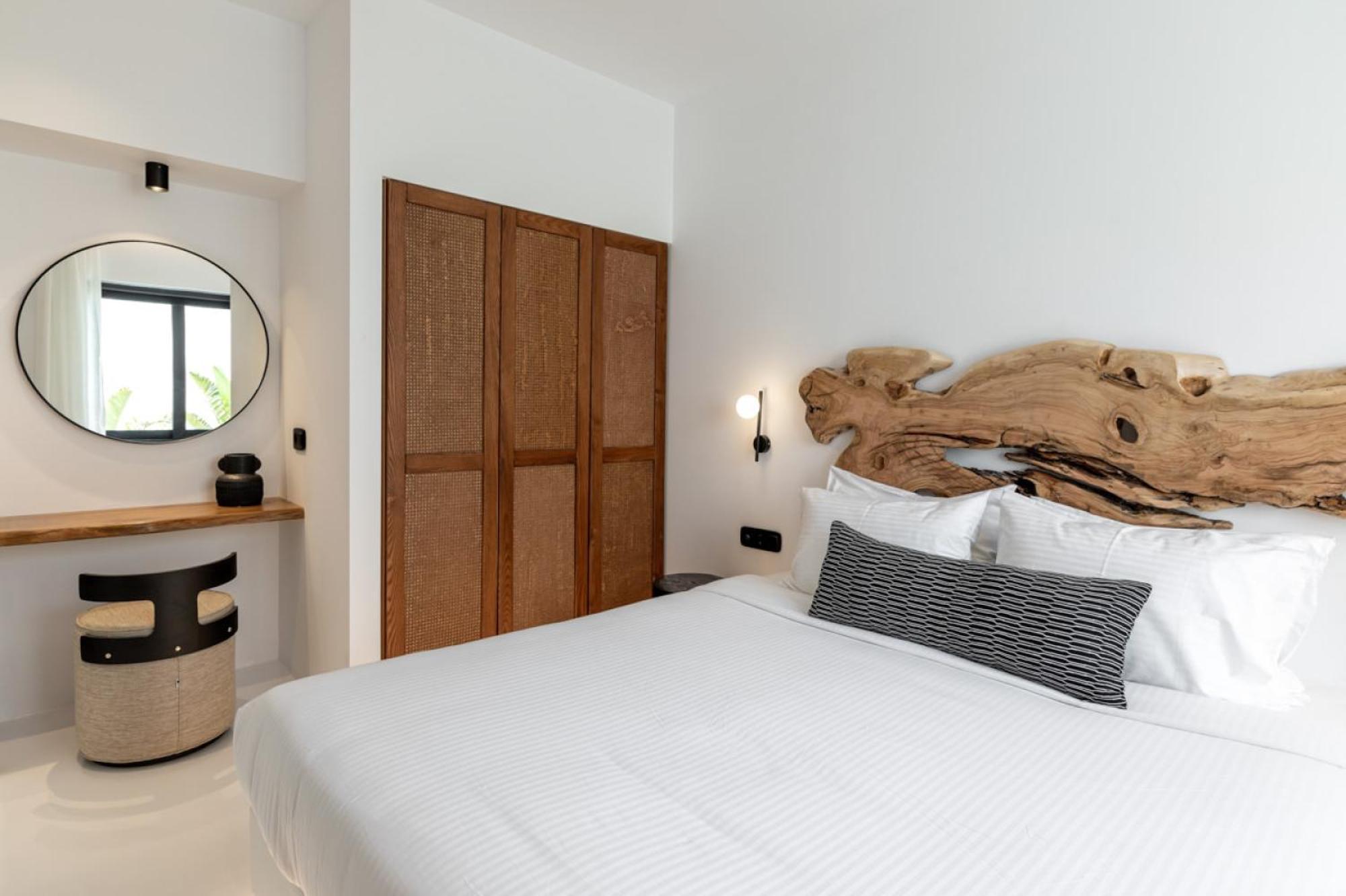 Villa Black With Cave Heated Pool